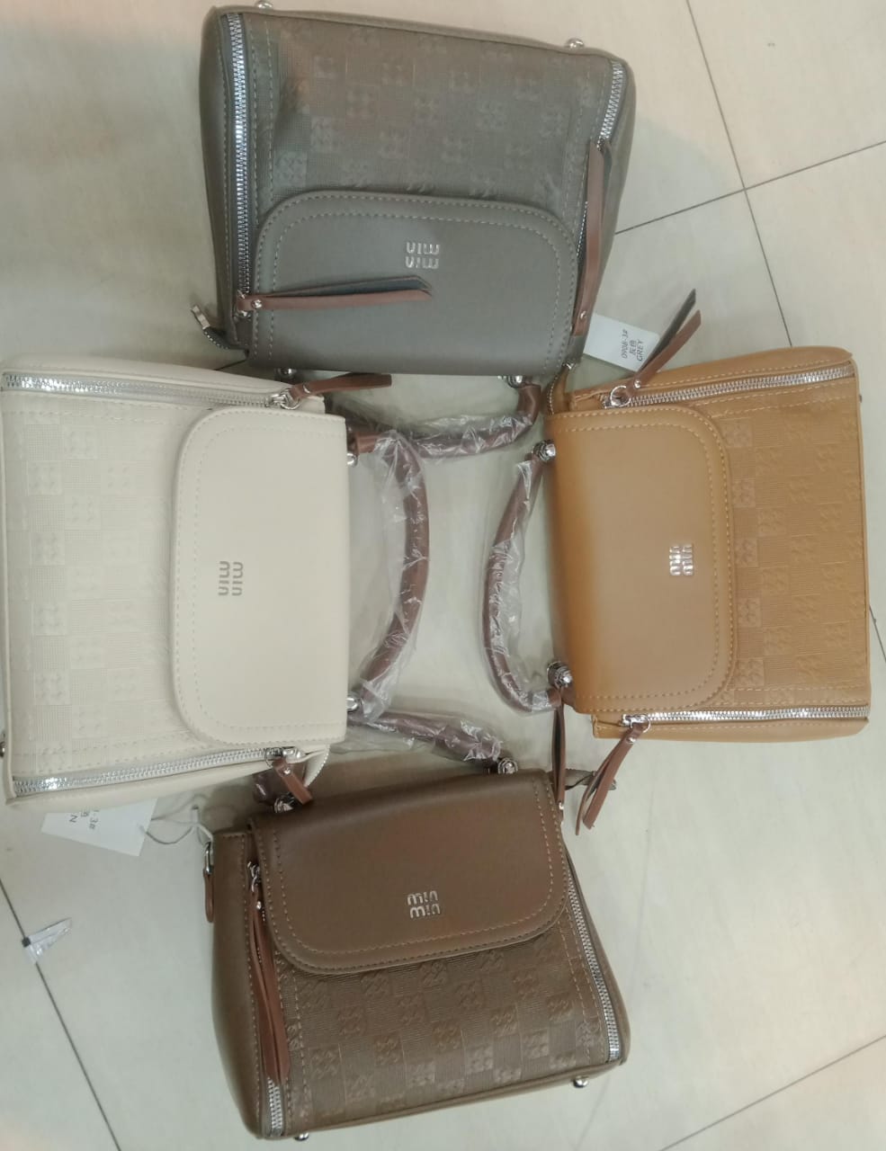 ladies-bag-CDPVuC